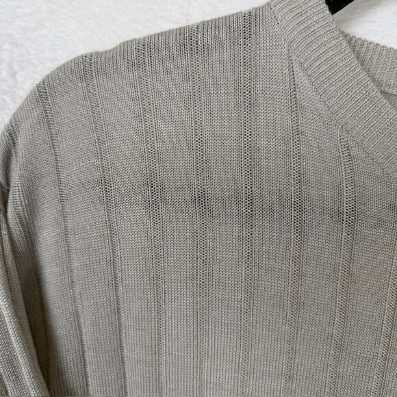 Elliott Men's V-Neck Lightweight Sweater Short Sleeve Silver Gray Size Medium - Picture 2 of 9